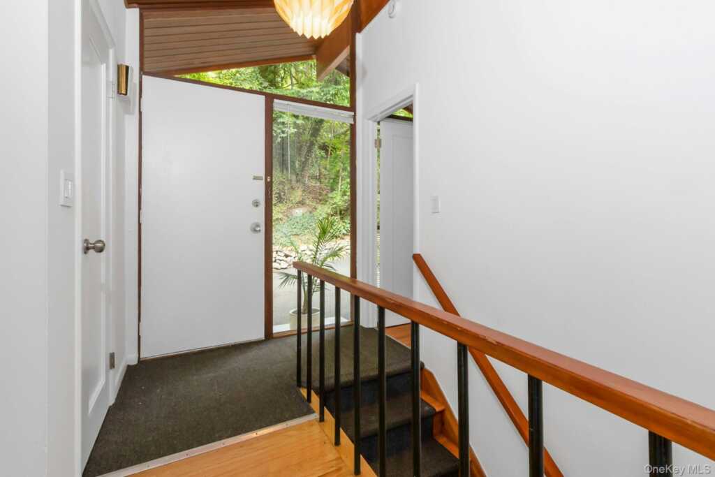 905 Route 9W, Nyack, NY 10960 - Photo 12 of 44