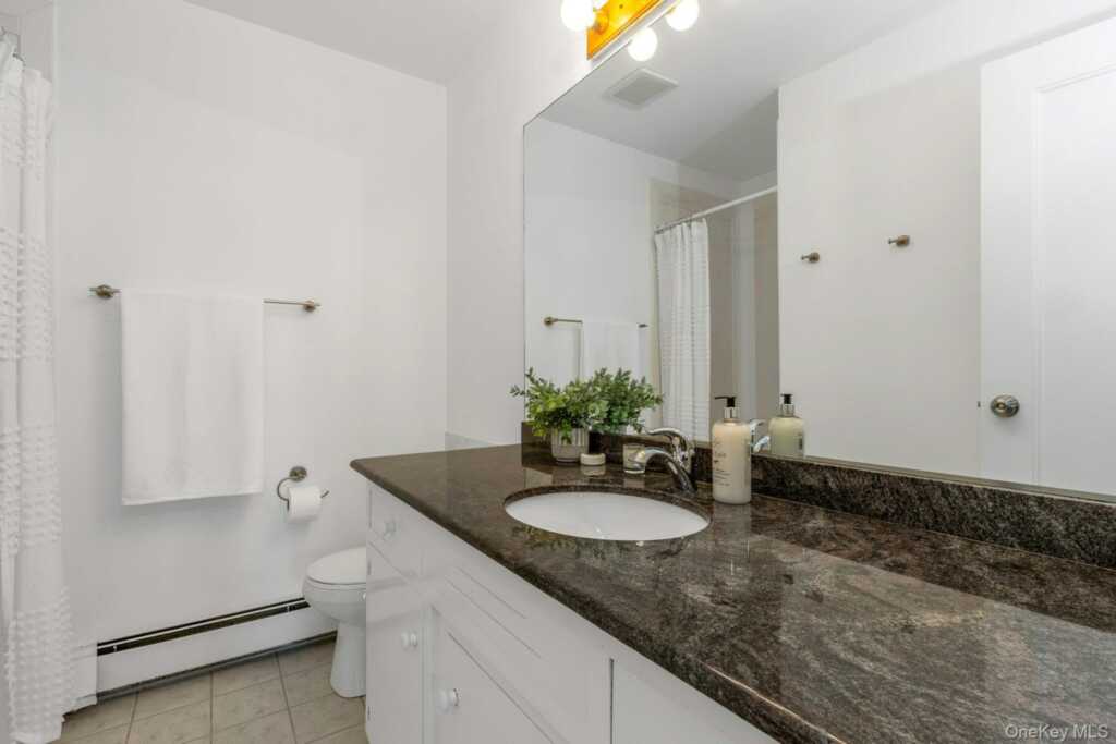 905 Route 9W, Nyack, NY 10960 - Photo 23 of 44
