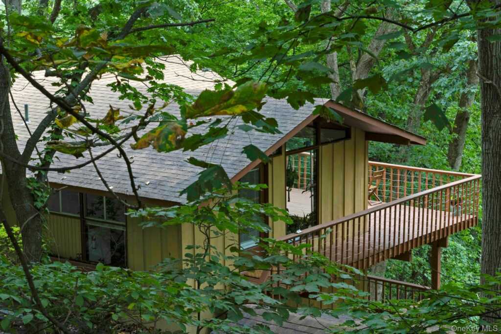 905 Route 9W, Nyack, NY 10960 - Photo 3 of 44