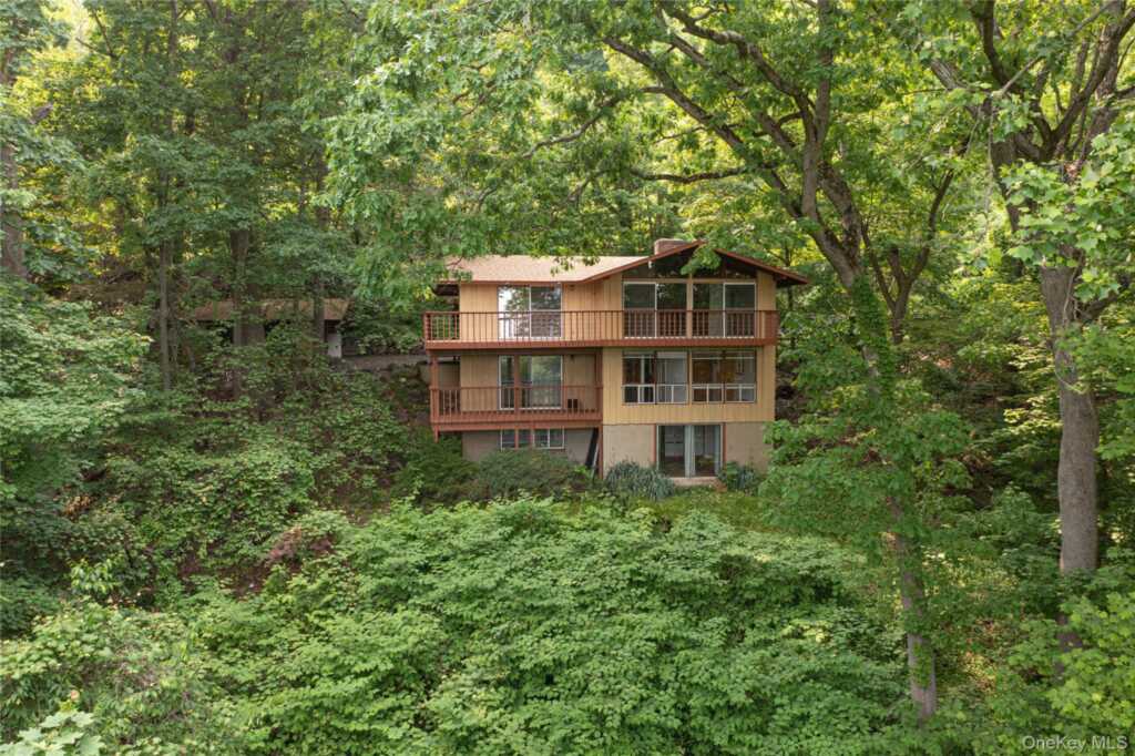 905 Route 9W, Nyack, NY 10960 - Photo 41 of 44