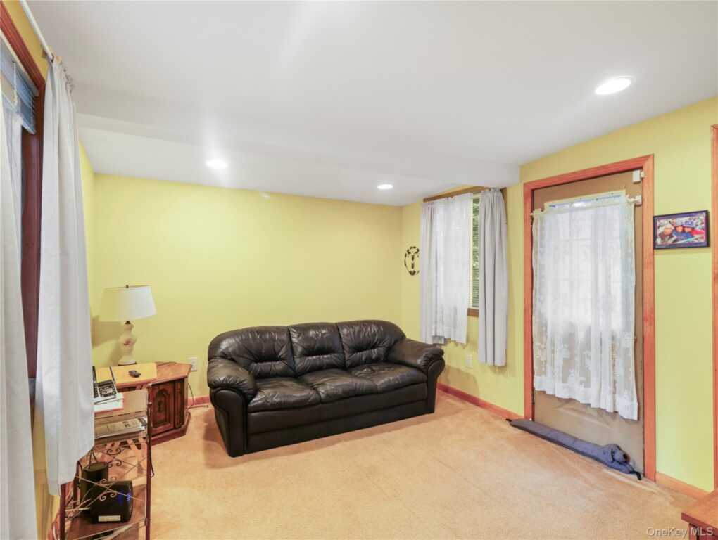 60 Central Avenue, Nanuet, NY 10954 - Photo 10 of 27