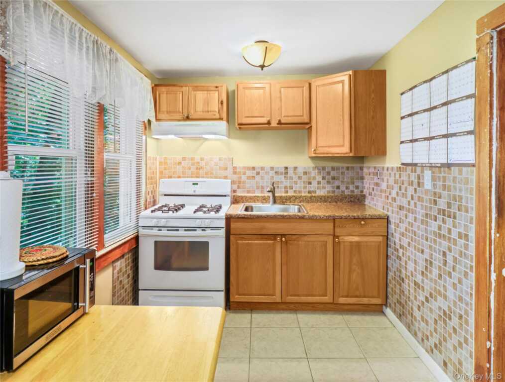 60 Central Avenue, Nanuet, NY 10954 - Photo 12 of 27