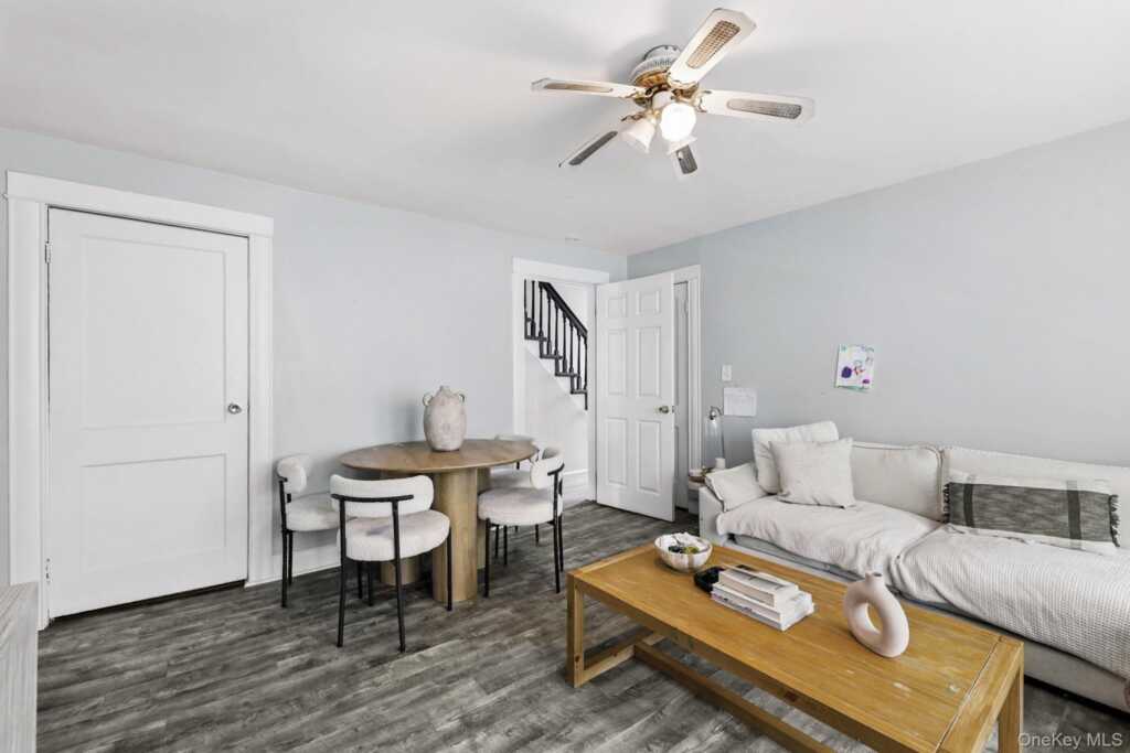 40 Longview Avenue, White Plains, NY 10605 - Photo 24 of 45