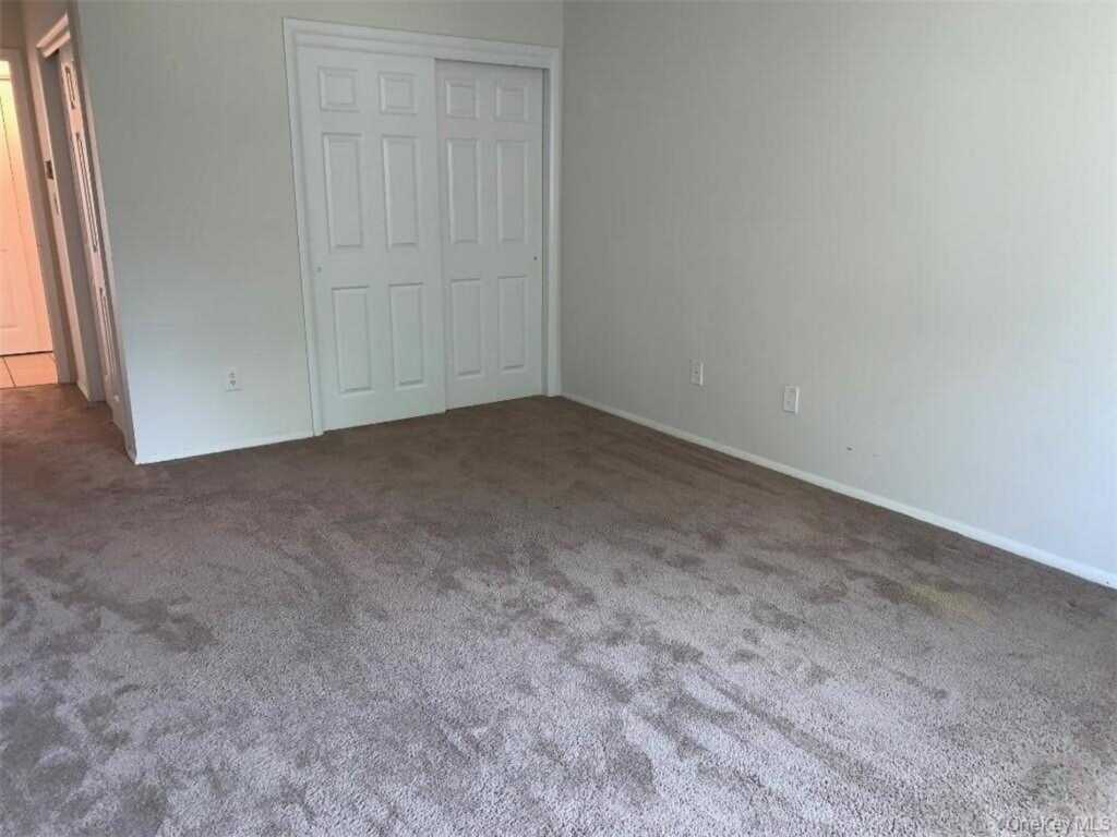 85 Middletown Road, Unit #C4, Nanuet, NY 10954 - Photo 10 of 14