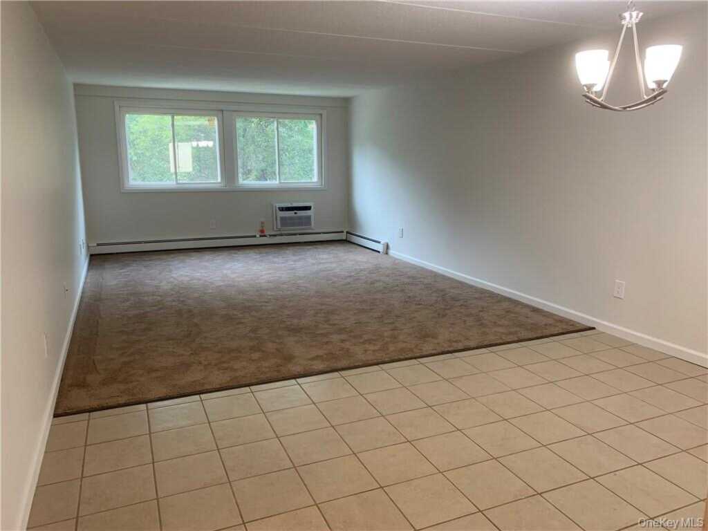85 Middletown Road, Unit #C4, Nanuet, NY 10954 - Photo 5 of 14