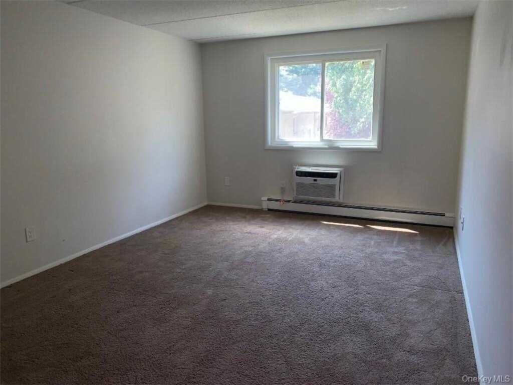 85 Middletown Road, Unit #C4, Nanuet, NY 10954 - Photo 9 of 14