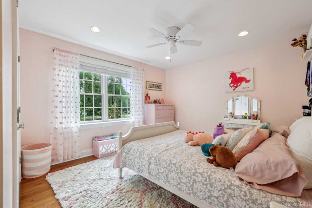 350 Boxberger Road, Valley Cottage, NY 10989 - Photo 18 of 50