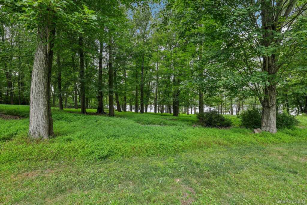 350 Boxberger Road, Valley Cottage, NY 10989 - Photo 42 of 50