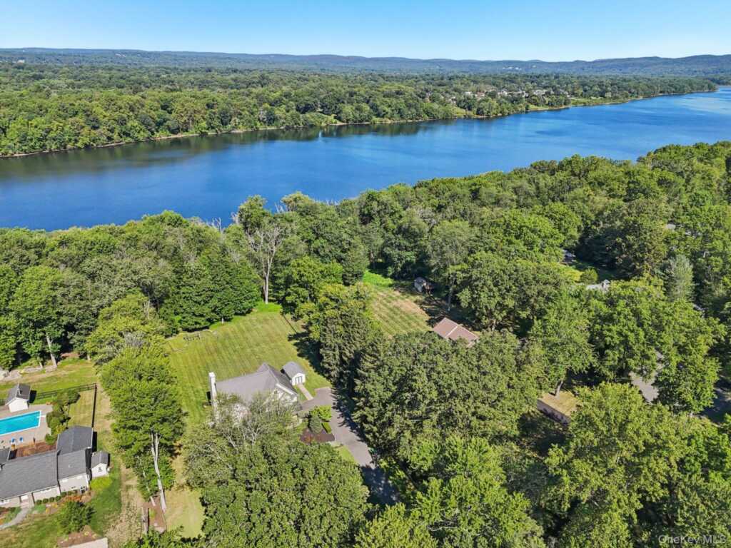 350 Boxberger Road, Valley Cottage, NY 10989 - Photo 47 of 50