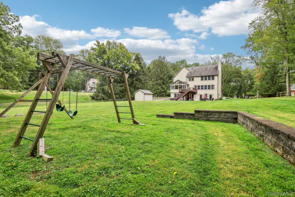 350 Boxberger Road, Valley Cottage, NY 10989 - Photo 48 of 50
