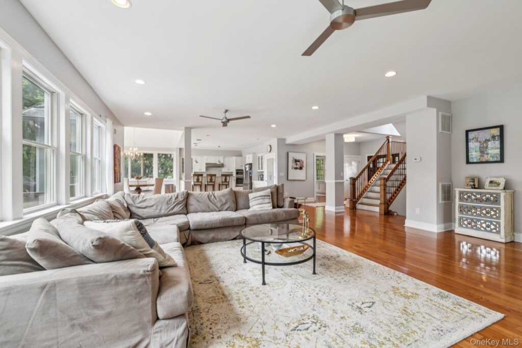 350 Boxberger Road, Valley Cottage, NY 10989 - Photo 6 of 50