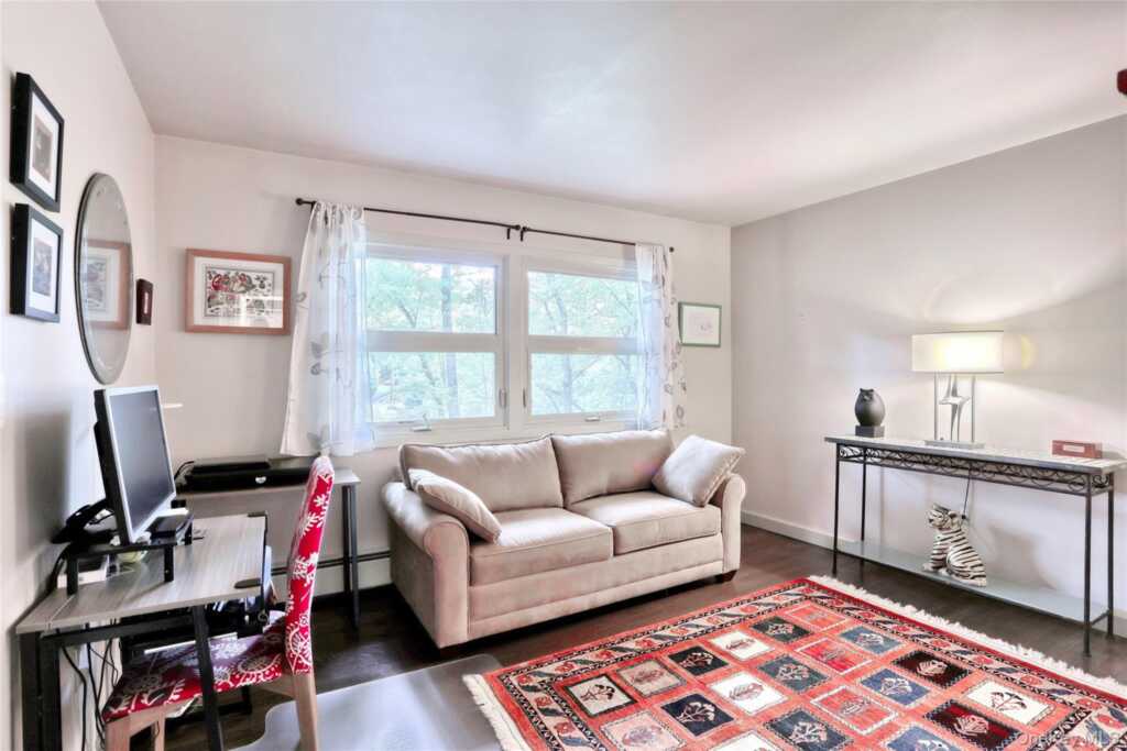 4 Steinway Court, Suffern, NY 10901 - Photo 17 of 32