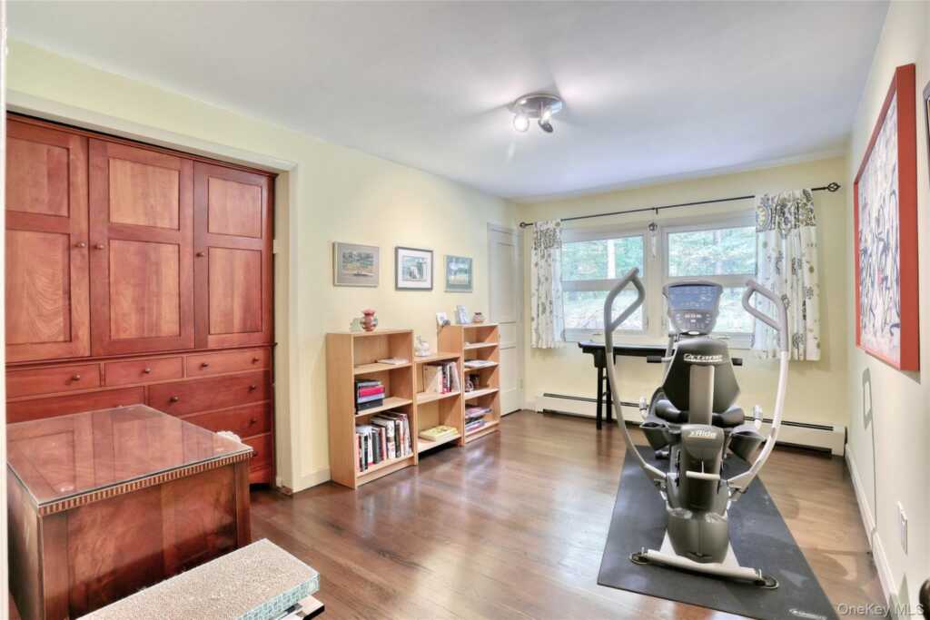 4 Steinway Court, Suffern, NY 10901 - Photo 18 of 32