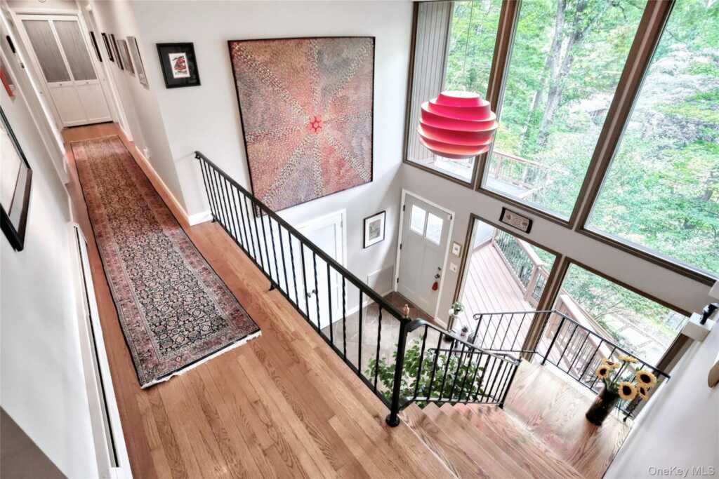 4 Steinway Court, Suffern, NY 10901 - Photo 4 of 32