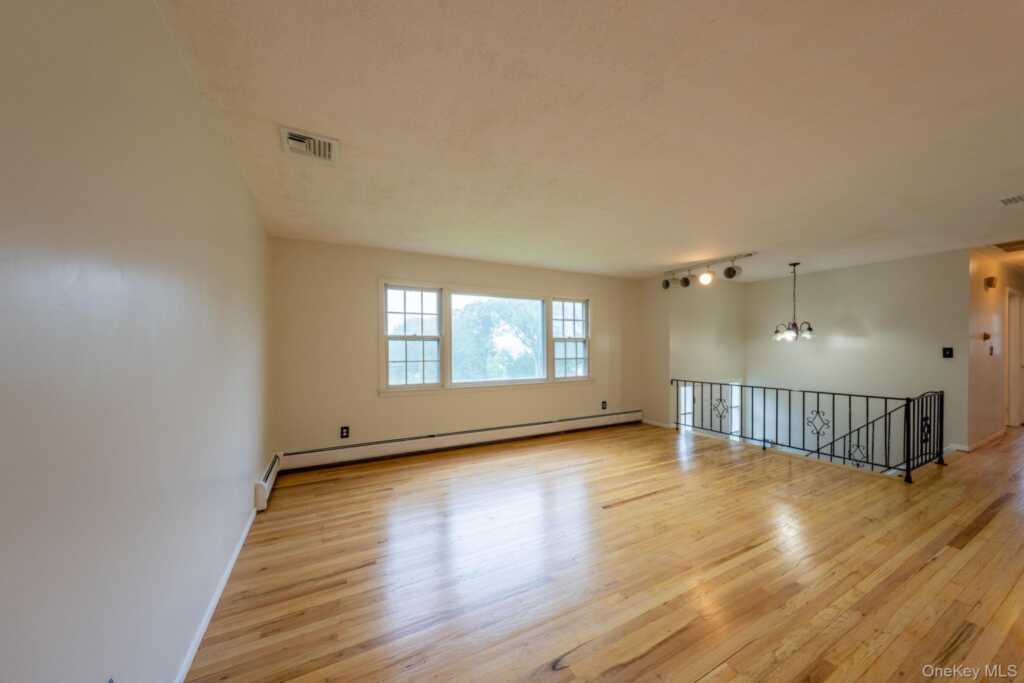 1 Delaware Drive, Nyack, NY 10960 - Photo 5 of 50