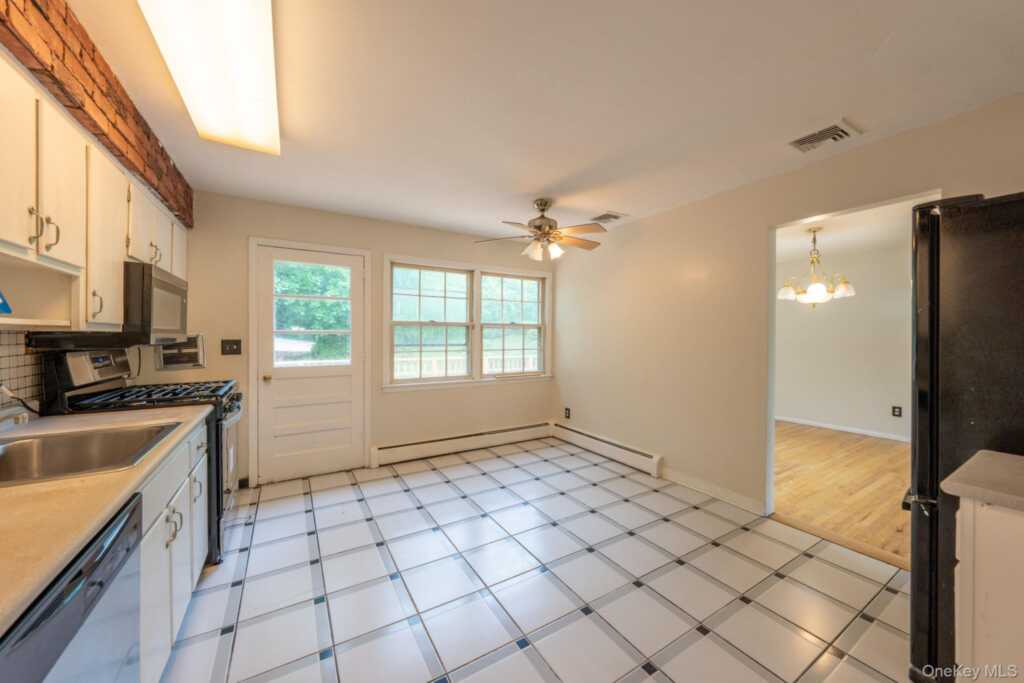 1 Delaware Drive, Nyack, NY 10960 - Photo 7 of 50