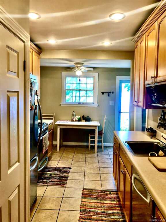 43 Treno Street, New Rochelle, NY 10801 - Photo 2 of 6