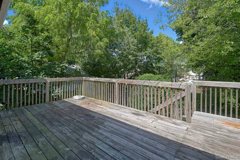 232 Chatterton Parkway, White Plains, NY 10606 - Photo 19 of 21