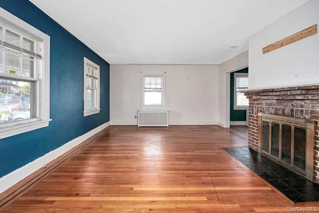 232 Chatterton Parkway, White Plains, NY 10606 - Photo 2 of 21