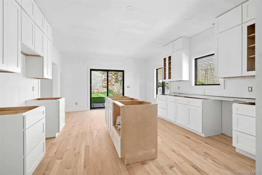 64 1/2 Exchange Place, Rye, NY 10573 - Photo 10 of 38