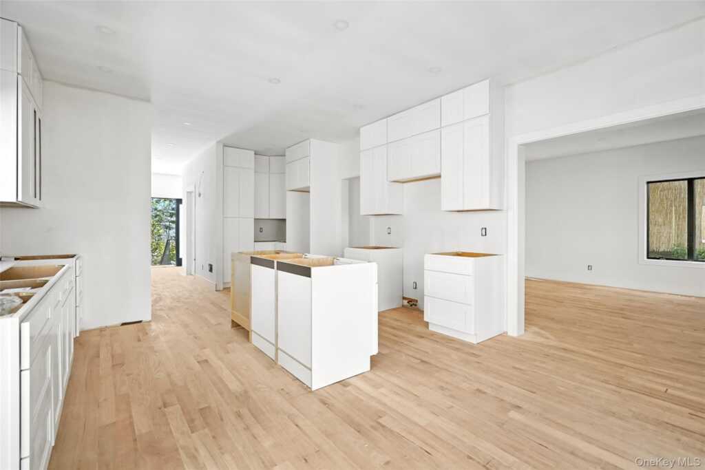 64 1/2 Exchange Place, Rye, NY 10573 - Photo 11 of 38