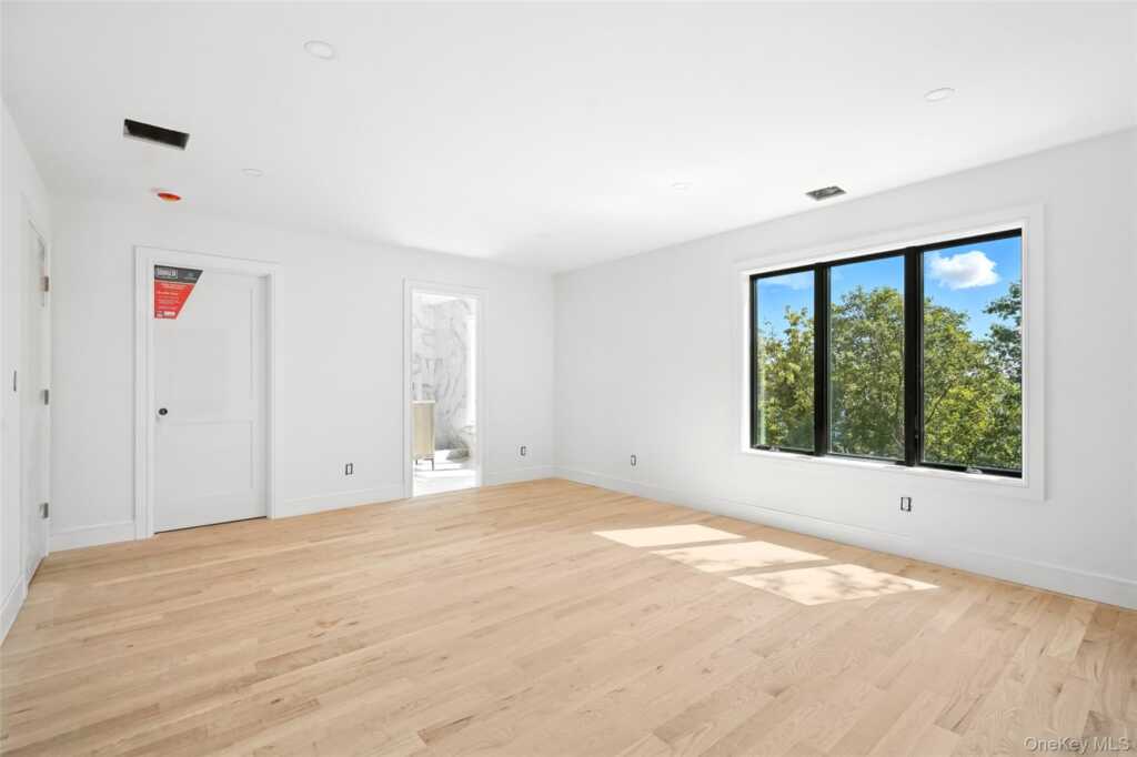 64 1/2 Exchange Place, Rye, NY 10573 - Photo 13 of 38