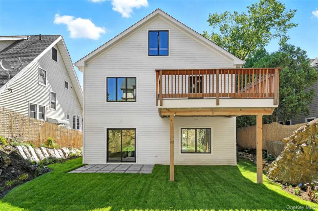 64 1/2 Exchange Place, Rye, NY 10573 - Photo 28 of 38