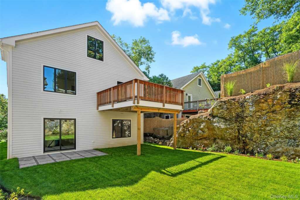 64 1/2 Exchange Place, Rye, NY 10573 - Photo 29 of 38
