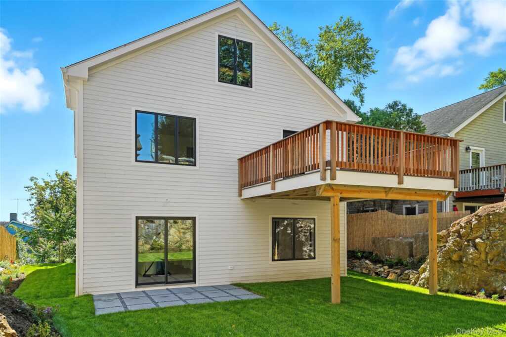 64 1/2 Exchange Place, Rye, NY 10573 - Photo 30 of 38
