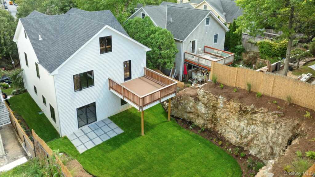 64 1/2 Exchange Place, Rye, NY 10573 - Photo 33 of 38