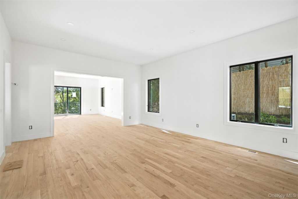 64 1/2 Exchange Place, Rye, NY 10573 - Photo 8 of 38