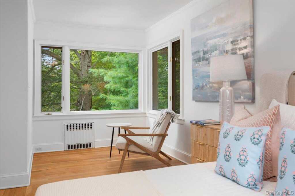 120 Lyncroft Road, New Rochelle, NY 10804 - Photo 16 of 34
