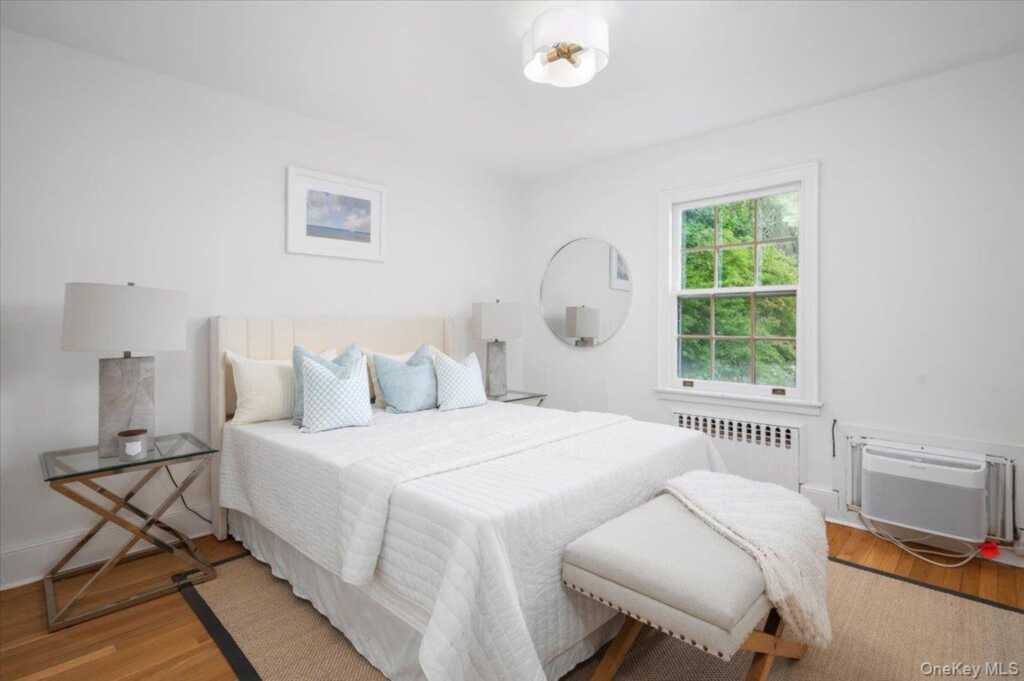 120 Lyncroft Road, New Rochelle, NY 10804 - Photo 17 of 34