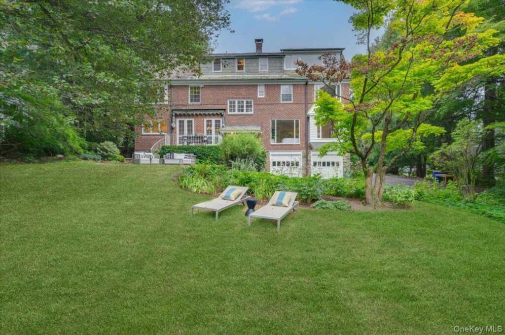 120 Lyncroft Road, New Rochelle, NY 10804 - Photo 27 of 34