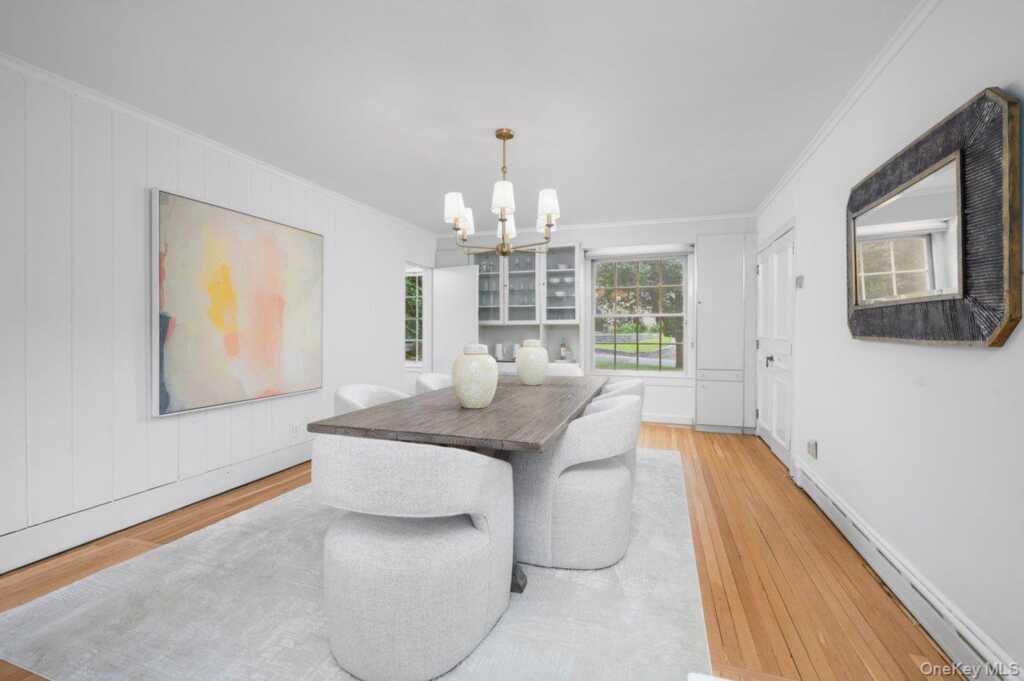 120 Lyncroft Road, New Rochelle, NY 10804 - Photo 8 of 34