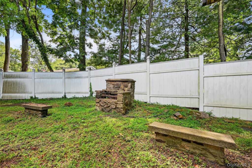 731 Manette Lane, Valley Cottage, NY 10989 - Photo 48 of 50