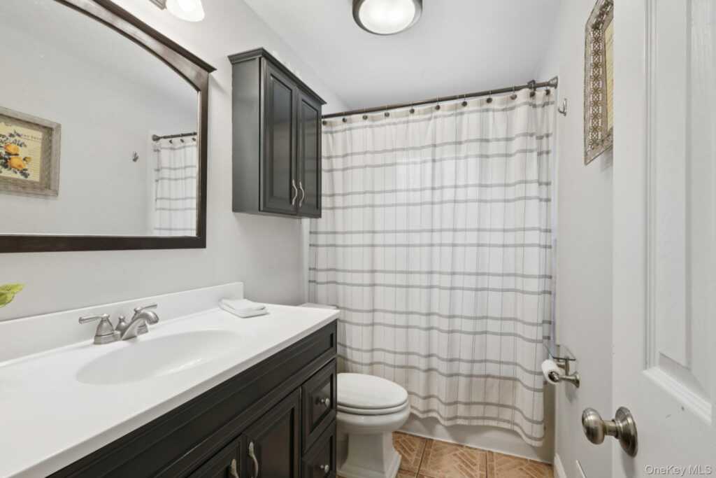 961 Tilton Road, Valley Cottage, NY 10989 - Photo 27 of 41