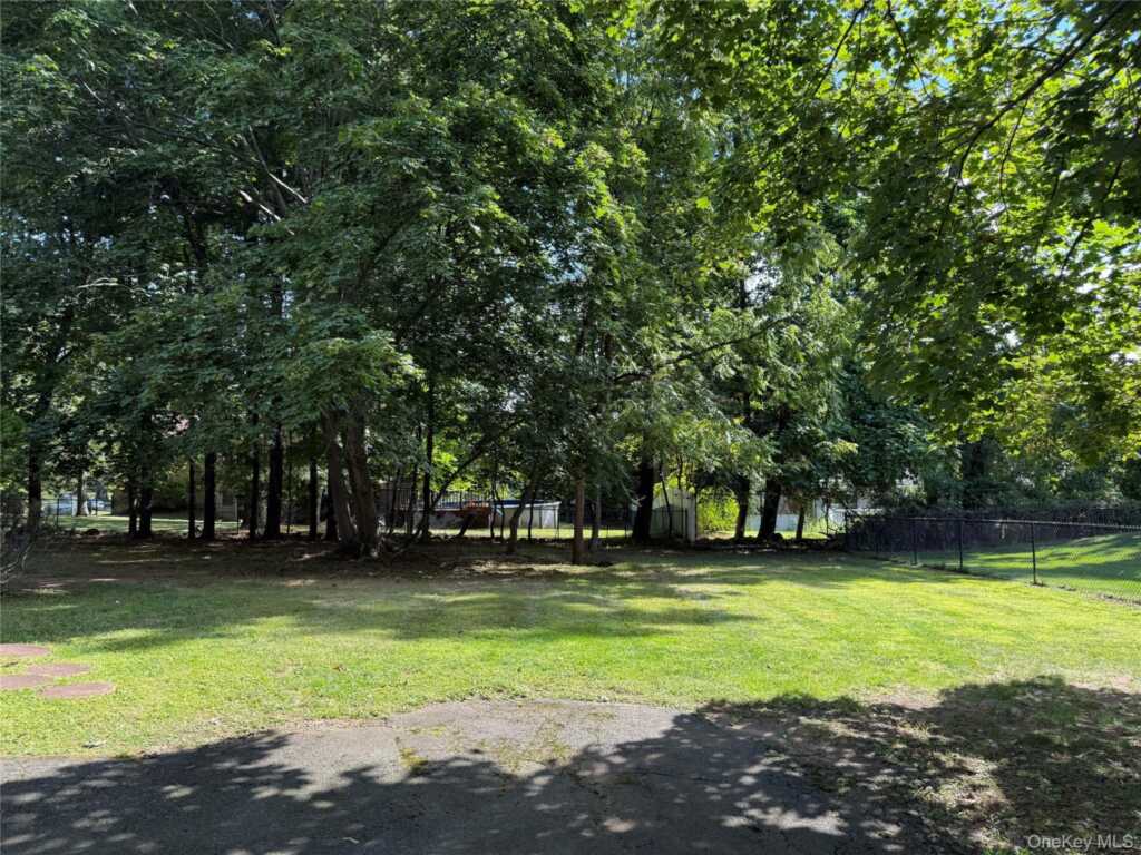 5 Filmont Drive, New City, NY 10956 - Photo 4 of 5