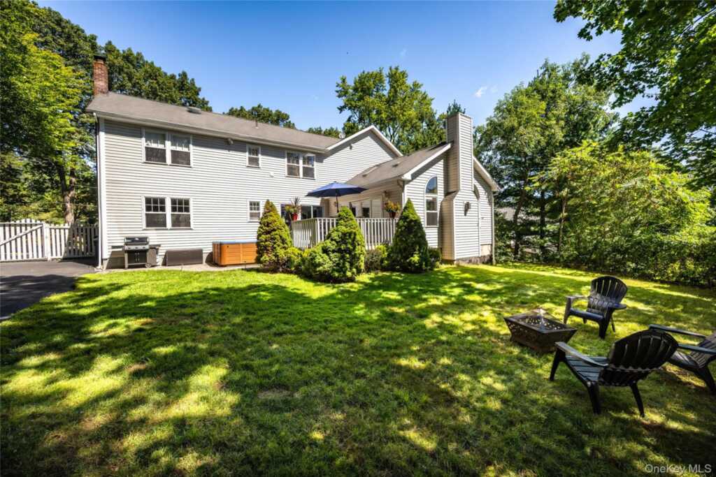 26 George Avenue, Pearl River, NY 10965 - Photo 33 of 40
