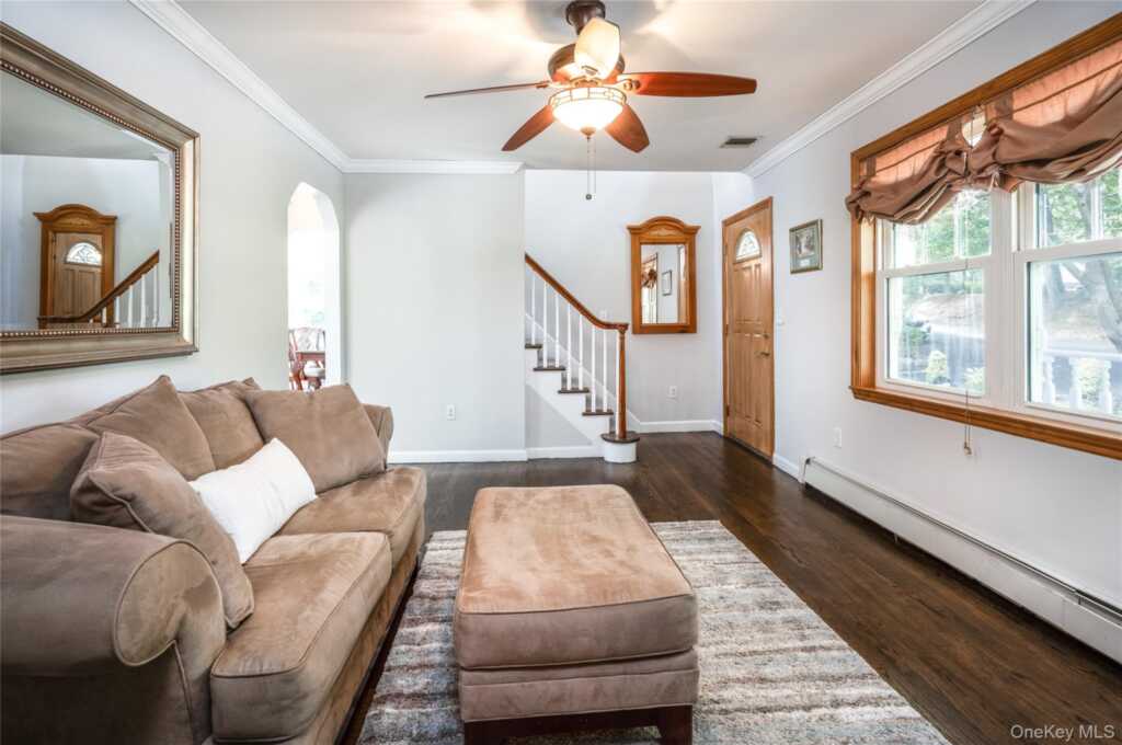 26 George Avenue, Pearl River, NY 10965 - Photo 5 of 40
