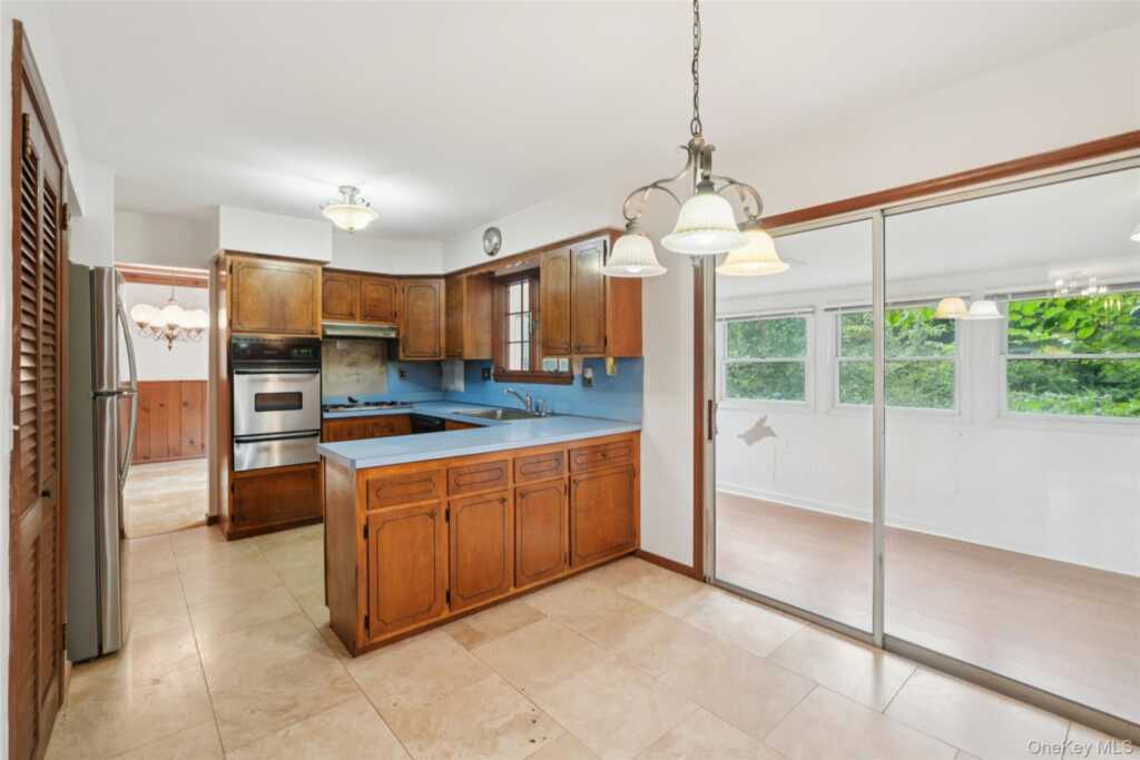 415 Phillips Hill Road, New City, NY 10956 - Photo 18 of 50