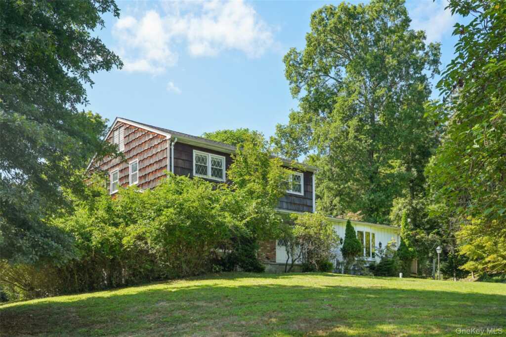 415 Phillips Hill Road, New City, NY 10956 - Photo 2 of 50