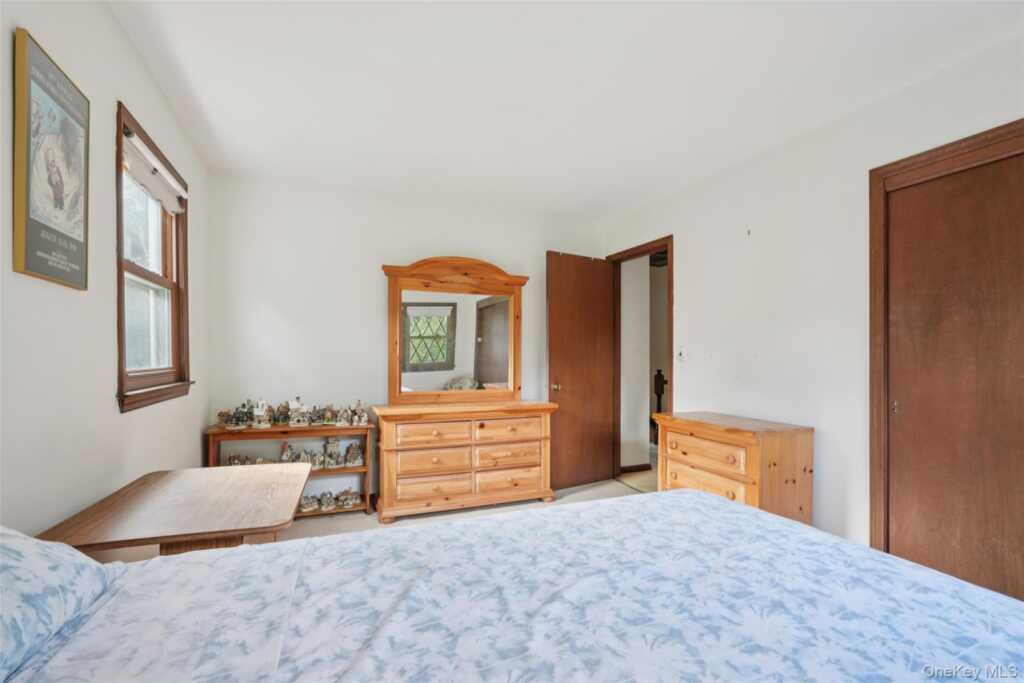 415 Phillips Hill Road, New City, NY 10956 - Photo 30 of 50