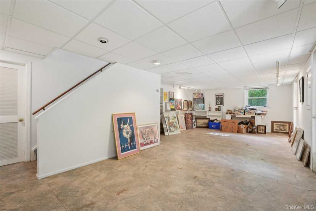 415 Phillips Hill Road, New City, NY 10956 - Photo 41 of 50