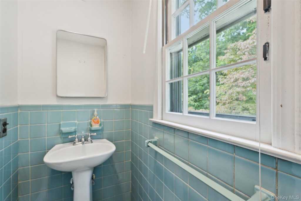 415 Phillips Hill Road, New City, NY 10956 - Photo 46 of 50