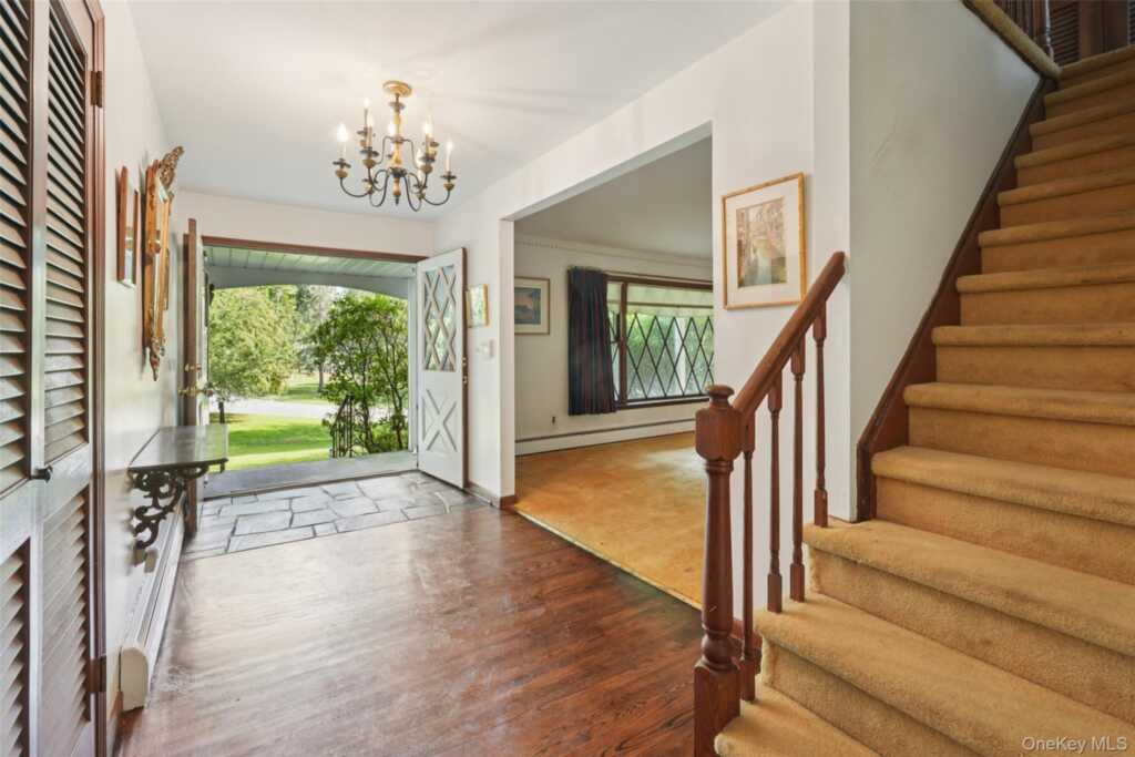 415 Phillips Hill Road, New City, NY 10956 - Photo 7 of 50