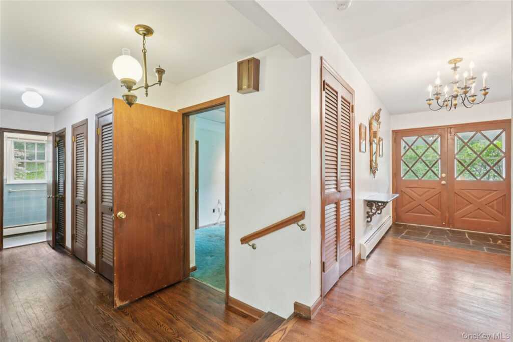 415 Phillips Hill Road, New City, NY 10956 - Photo 9 of 50