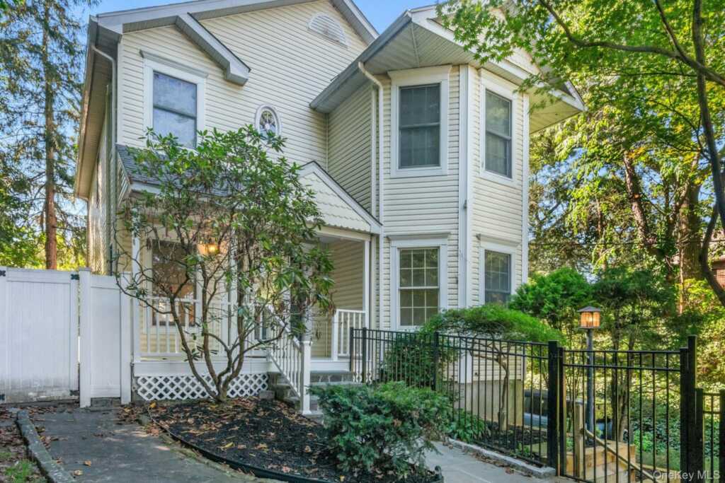 75 Woodcrest Avenue, White Plains, NY 10604