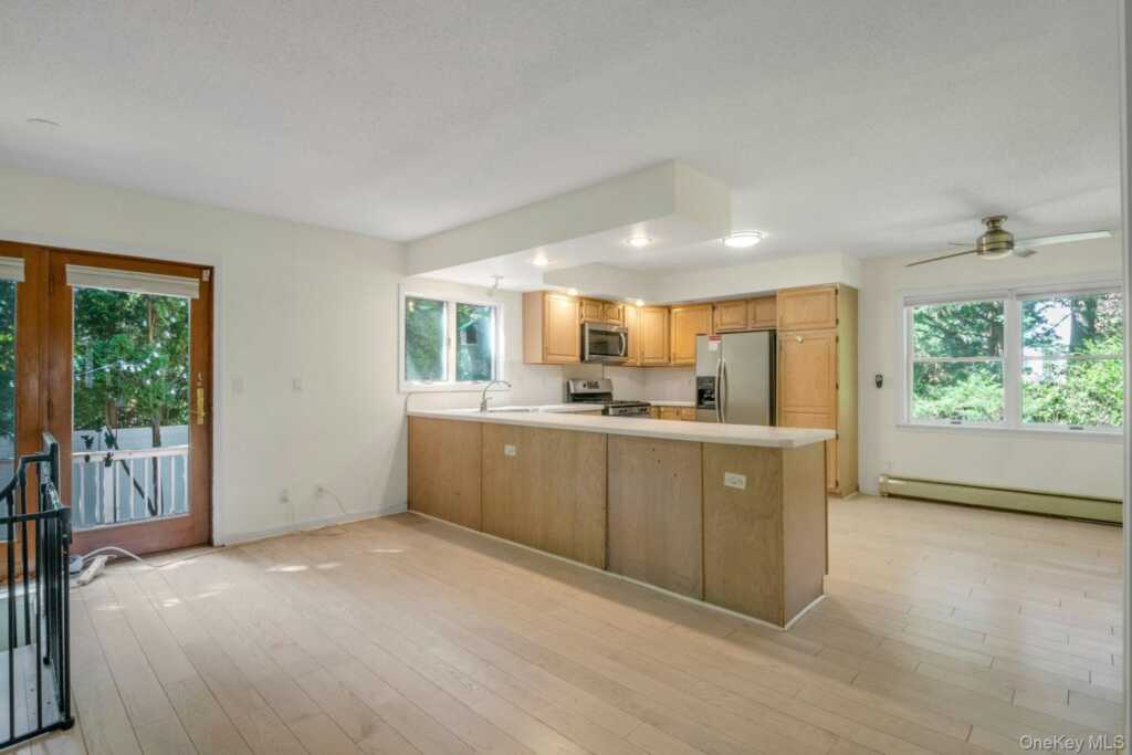 75 Woodcrest Avenue, White Plains, NY 10604 - Photo 10 of 33