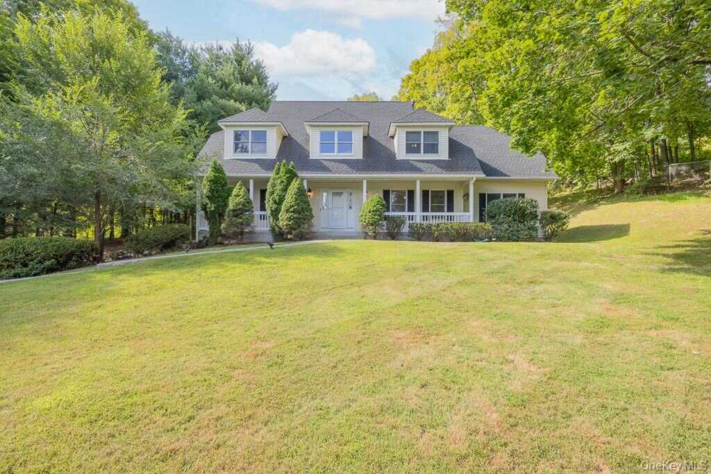 5 Sherwood Farms Court, Stony Point, NY 10980